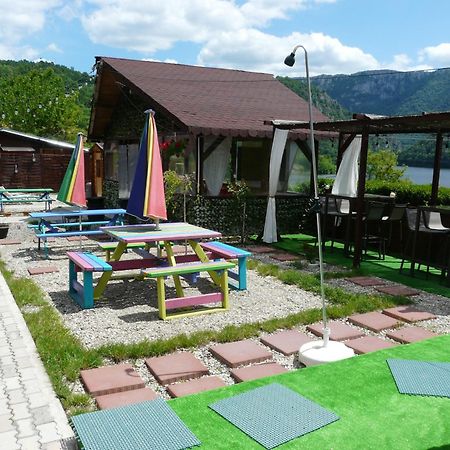 Clisura Dunarii Casutele Danca Ogradina Exterior foto
